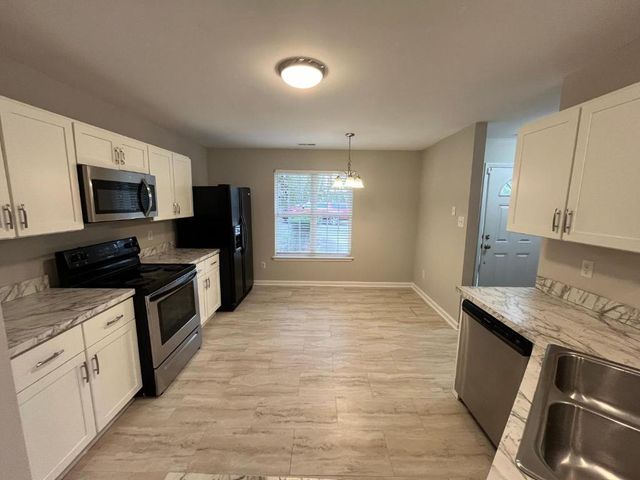 5104 Thornton Knoll Way, Raleigh, NC 27616