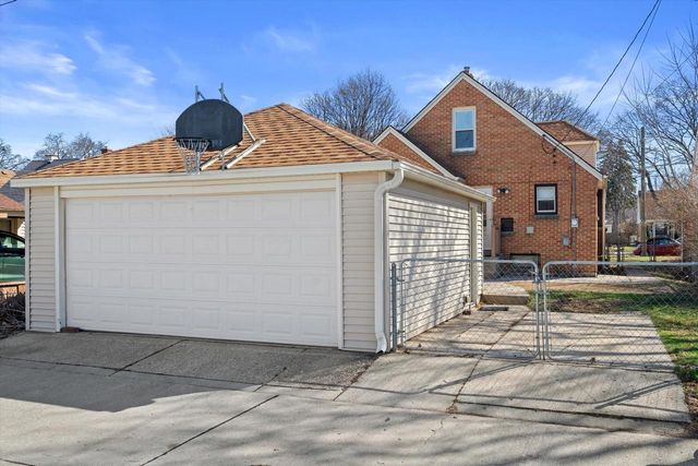 2919 N 85th STREET, Milwaukee, WI 53222