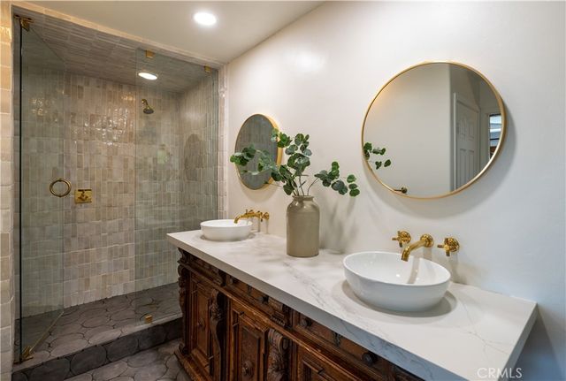575 Center Street, Laguna Beach, CA 92651