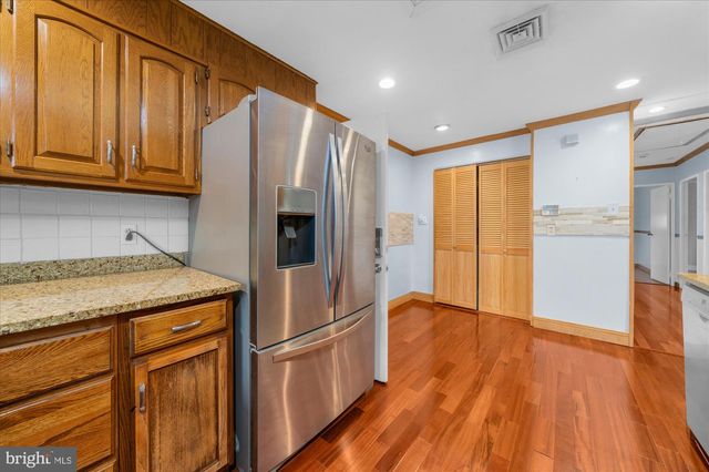 721 AUBURN RD, Fairless Hills, PA 19030
