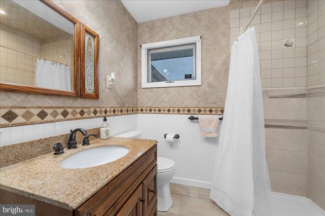 721 AUBURN RD, Fairless Hills, PA 19030