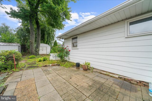 721 AUBURN RD, Fairless Hills, PA 19030