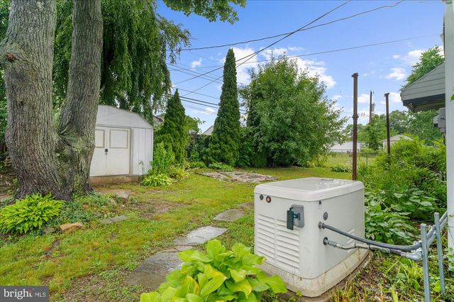 721 AUBURN RD, Fairless Hills, PA 19030