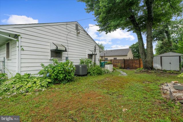 721 AUBURN RD, Fairless Hills, PA 19030