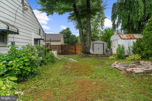 721 AUBURN RD, Fairless Hills, PA 19030