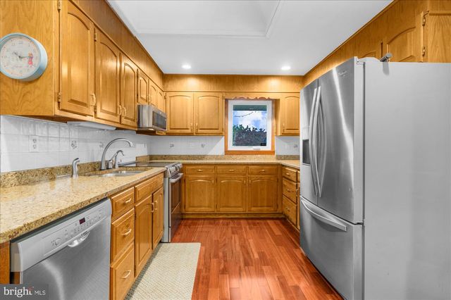 721 AUBURN RD, Fairless Hills, PA 19030