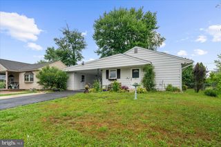 721 AUBURN RD, Fairless Hills, PA 19030