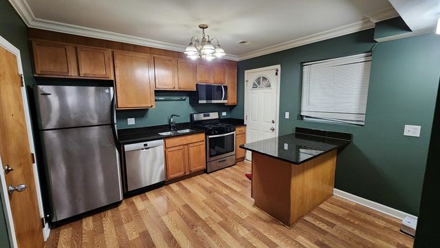 2259 W Rosemont Avenue G, Chicago, IL 60659