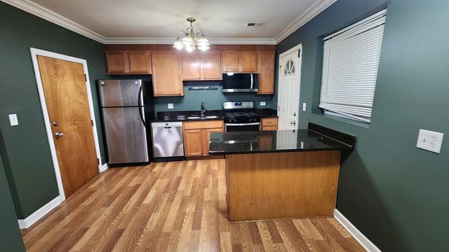 2259 W Rosemont Avenue G, Chicago, IL 60659