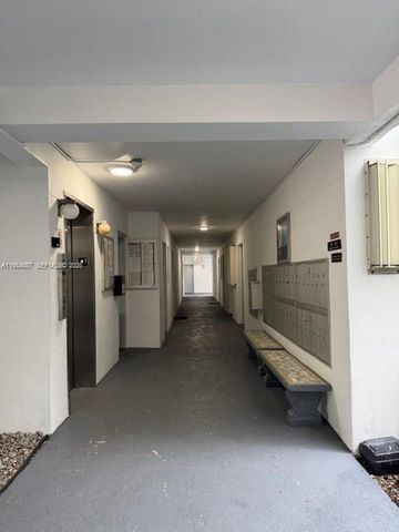 9159 SW 77th Ave 409, Miami, FL 33156