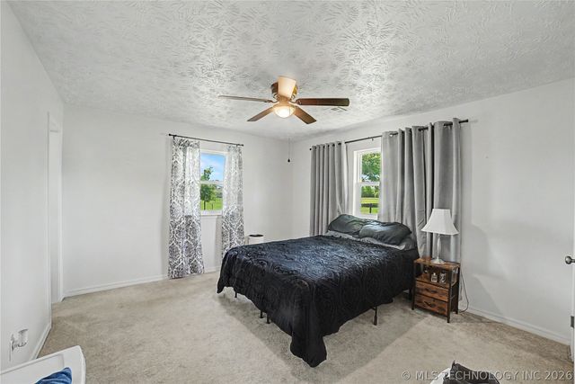 1120 S Sequoyah Drive, Oologah, OK 74053