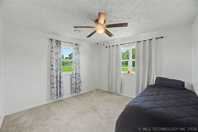 1120 S Sequoyah Drive, Oologah, OK 74053