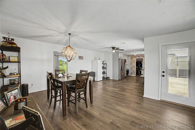 1120 S Sequoyah Drive, Oologah, OK 74053