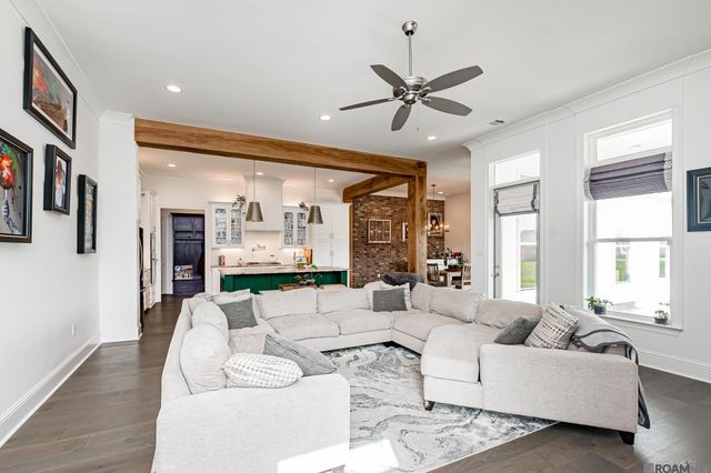 38153 Woodland Trail Dr, Prairieville, LA 70769