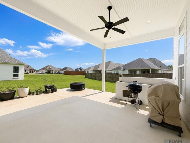 38153 Woodland Trail Dr, Prairieville, LA 70769