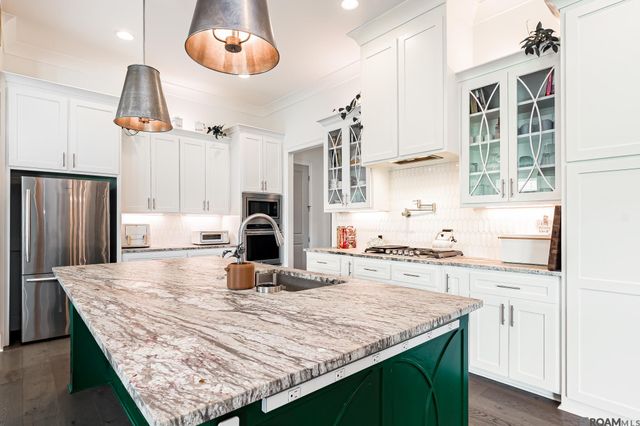38153 Woodland Trail Dr, Prairieville, LA 70769