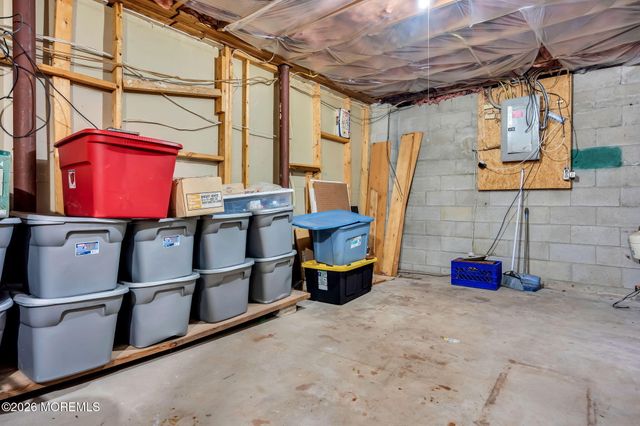 200 Spray Road, Manahawkin, NJ 08050