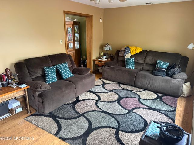 200 Spray Road, Manahawkin, NJ 08050