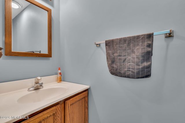 200 Spray Road, Manahawkin, NJ 08050