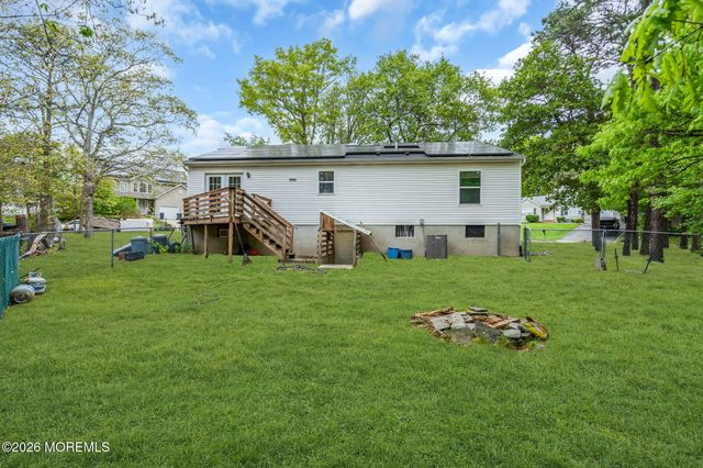 200 Spray Road, Manahawkin, NJ 08050