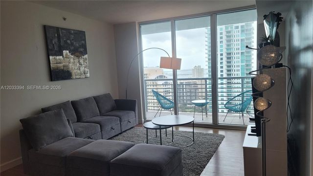 325 S Biscayne Boulevard 3321, Miami, FL 33131