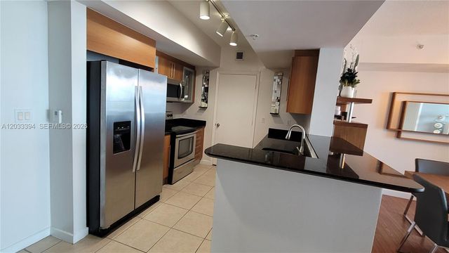 325 S Biscayne Boulevard 3321, Miami, FL 33131