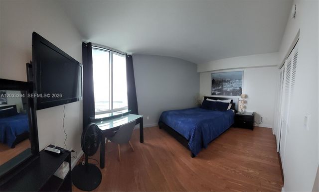 325 S Biscayne Boulevard 3321, Miami, FL 33131