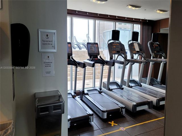 325 S Biscayne Boulevard 3321, Miami, FL 33131
