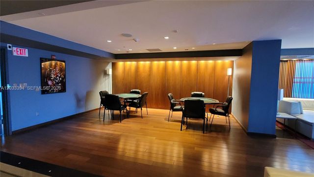 325 S Biscayne Boulevard 3321, Miami, FL 33131