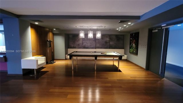 325 S Biscayne Boulevard 3321, Miami, FL 33131