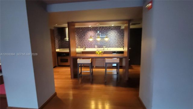 325 S Biscayne Boulevard 3321, Miami, FL 33131