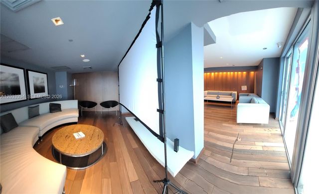 325 S Biscayne Boulevard 3321, Miami, FL 33131