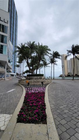 325 S Biscayne Boulevard 3321, Miami, FL 33131