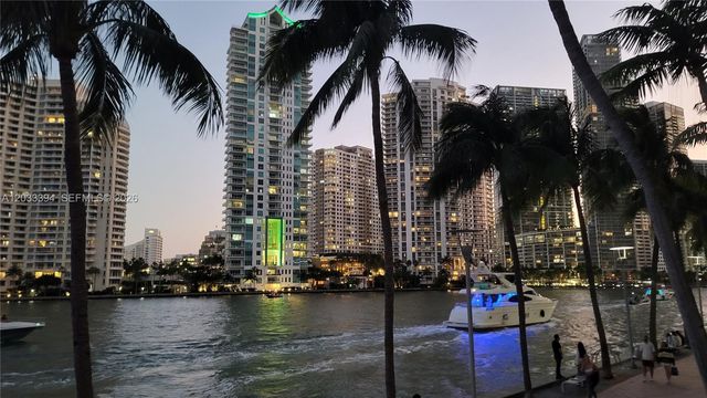 325 S Biscayne Boulevard 3321, Miami, FL 33131