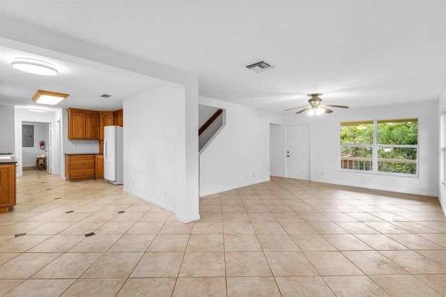 7713 Park Lane Road, Lake Worth, FL 33449