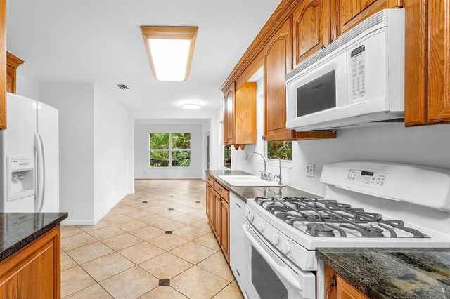 7713 Park Lane Road, Lake Worth, FL 33449
