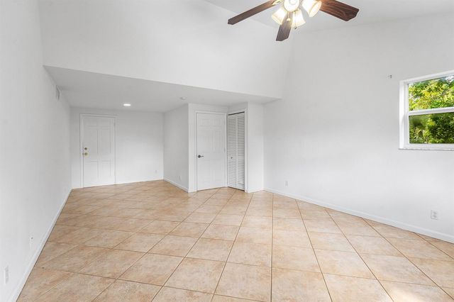 7713 Park Lane Road, Lake Worth, FL 33449