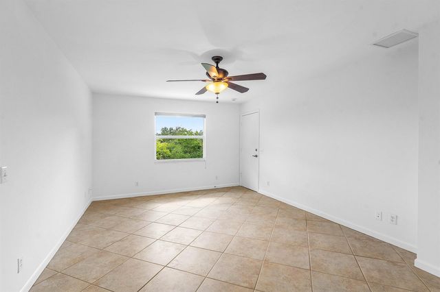 7713 Park Lane Road, Lake Worth, FL 33449