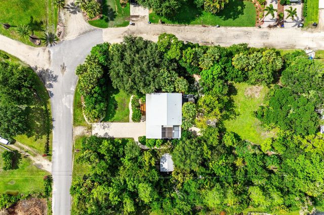 7713 Park Lane Road, Lake Worth, FL 33449