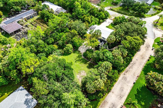 7713 Park Lane Road, Lake Worth, FL 33449