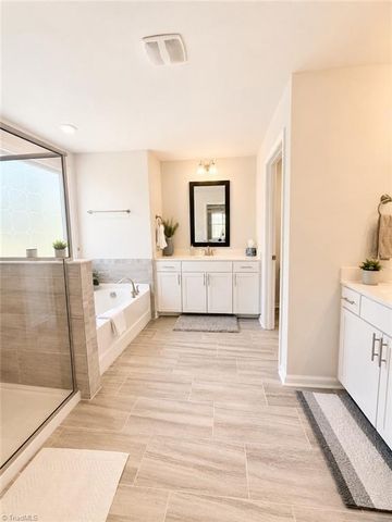 134 Broadwater Way, Stokesdale, NC 27357