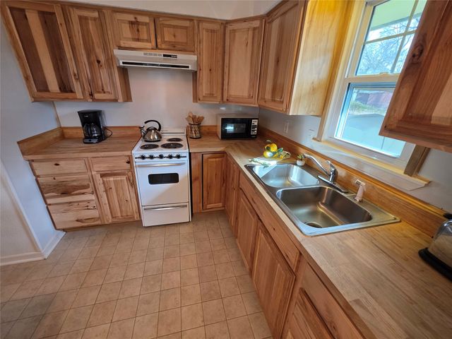178 Indian Gap Drive, Mabank, TX 75156