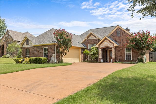 52 Cedar Bayou Circle, Pottsboro, TX 75076