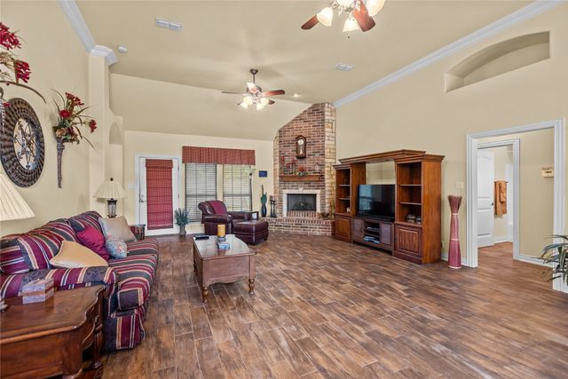 52 Cedar Bayou Circle, Pottsboro, TX 75076