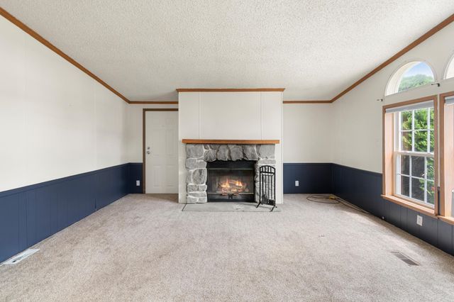 425 Mountain View Road, Williston, VT 05495