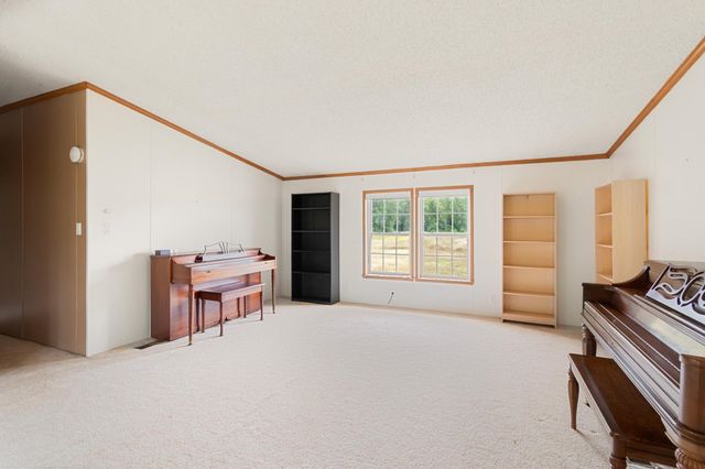 425 Mountain View Road, Williston, VT 05495