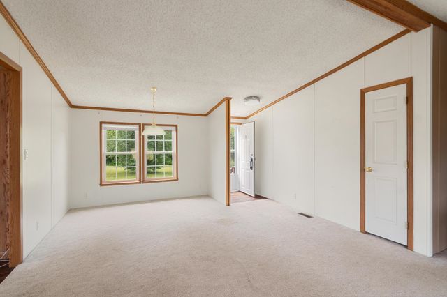 425 Mountain View Road, Williston, VT 05495