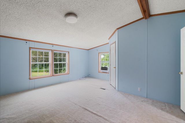 425 Mountain View Road, Williston, VT 05495