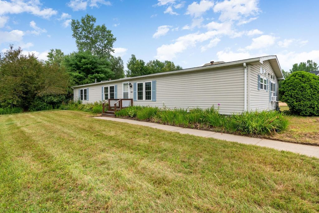 425 Mountain View Road, Williston, VT 05495