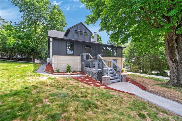 584 Shore Drive, New Windsor, NY 12553